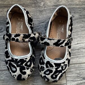 TOMS Kids Black and Cream Leopard Dress Shoes